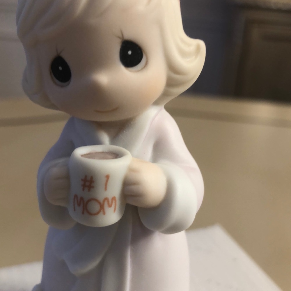 Precious moment - Picture 2 of 4